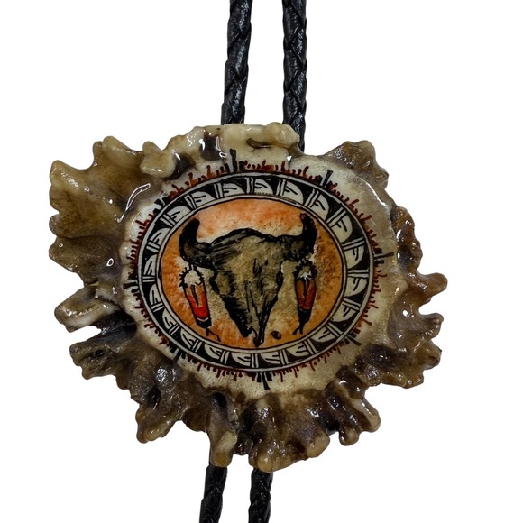 Native‎ American Style Bolo Tie Antler Skull Southwestern Leather Cord